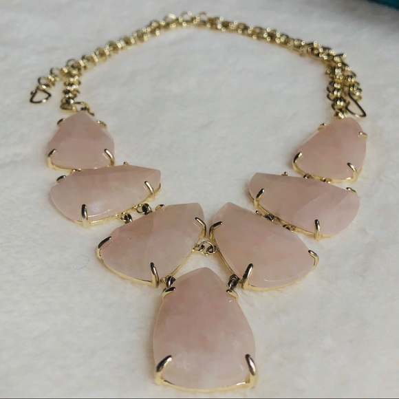 SOLD! VGUC Kendra Scott Harlie in Rose Quartz - Picture 3 of 7
